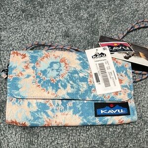 KAVU Women's Blue and Cream crossbody Bag/Wallet
